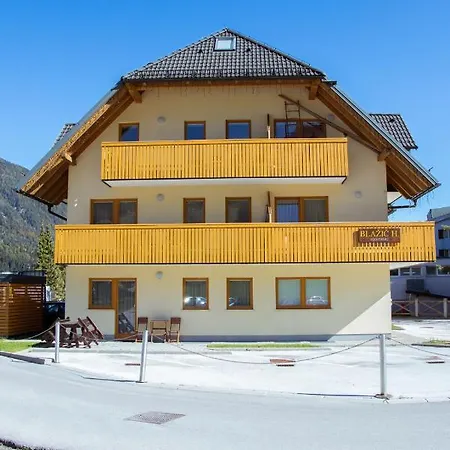Appartement Apartma Soncek, On The Slopes, Balcony, Private Parking *